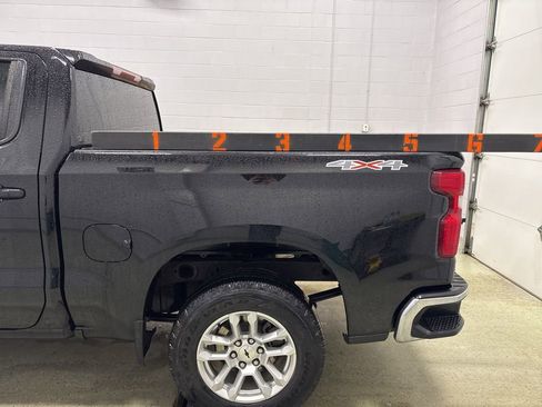 Used 2023 Chevrolet Silverado 1500 LT image 11