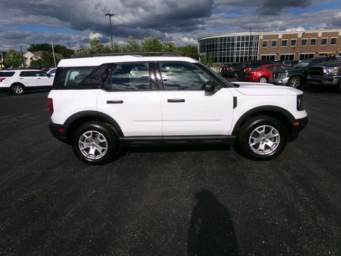 Used 2023 Ford Bronco Sport AWD/4WD image 2