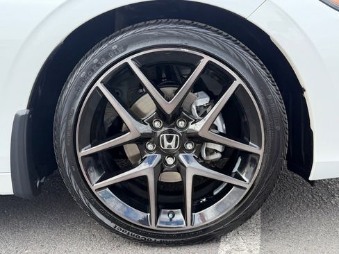 Used 2024 Honda Civic Sport Touring image 11