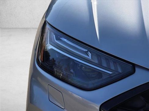 Certified 2023 Audi Q5 e Prestige w/ Prestige Package image 10