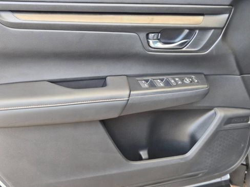Used 2025 Honda CR-V Sport image 11