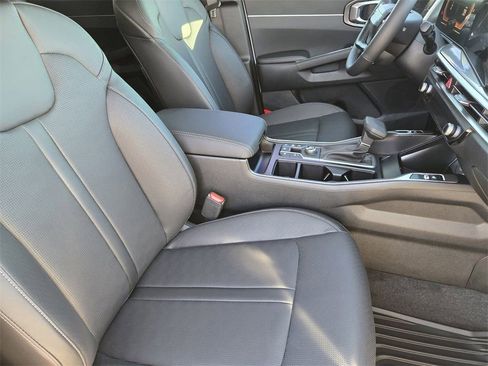 New 2026 Kia Sorento S w/ S Panoramic Sunroof Package FWD image 22