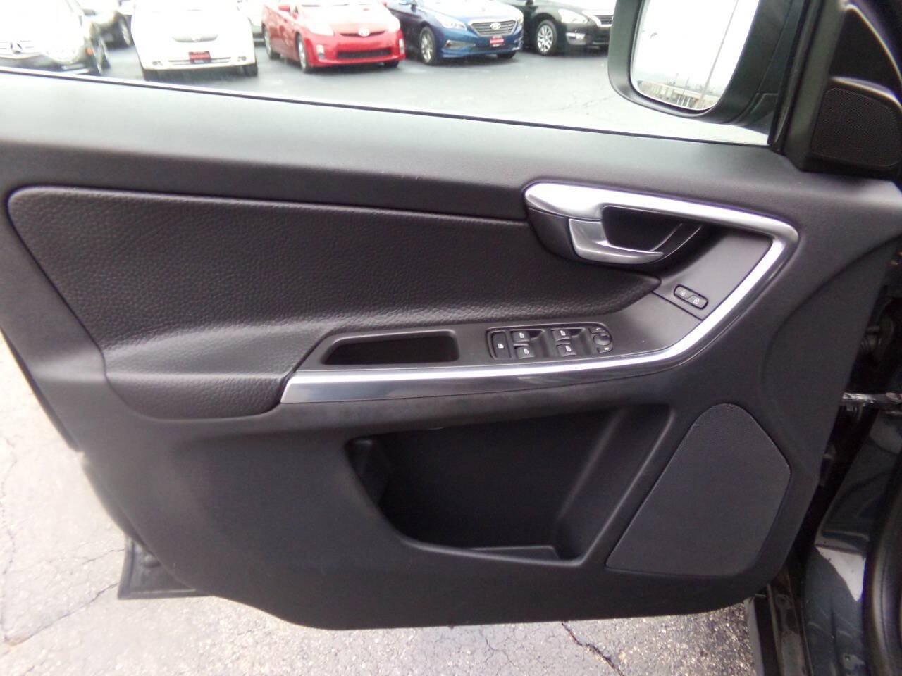 Used 2013 Volvo XC60 3.2 FWD image 12