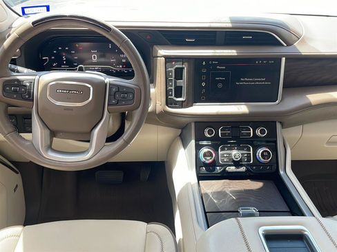 Used 2023 GMC Yukon Denali w/ Denali Reserve Package AWD/4WD image 10