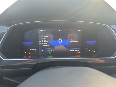 Used 2022 Volkswagen Tiguan SE image 16