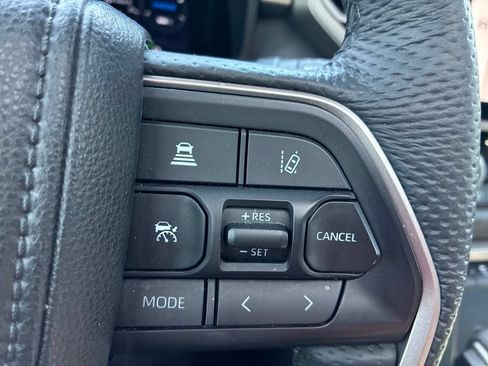 Used 2025 Toyota Sequoia Limited AWD/4WD image 14