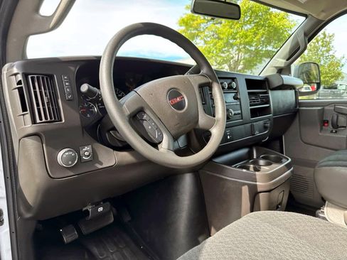 Used 2024 GMC Savana 2500 w/ Driver Convenience Package image 12