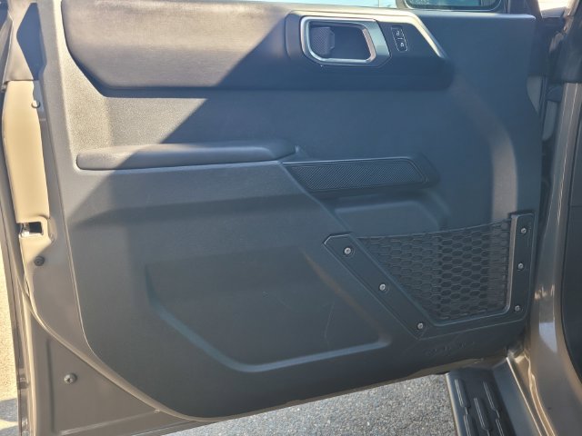 Certified 2025 Ford Bronco Outer Banks AWD/4WD image 16