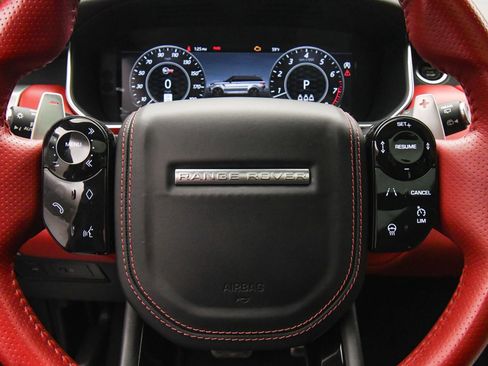 Used 2022 Land Rover Range Rover Sport SVR image 36