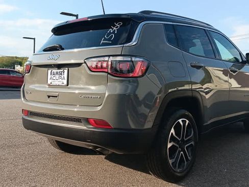 Used 2022 Jeep Compass Limited AWD/4WD image 5