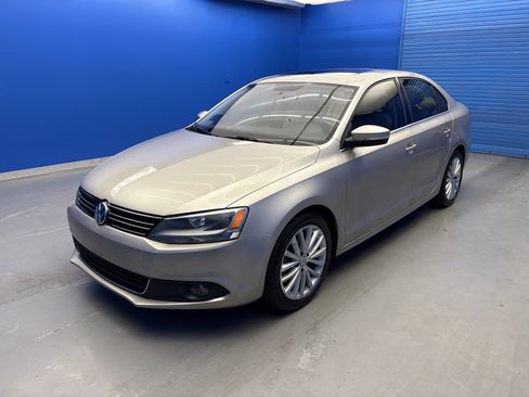 Used 2014 Volkswagen Jetta TDI FWD image 4