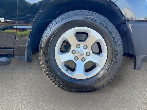 Used 2019 RAM 1500 Tradesman RWD image 32