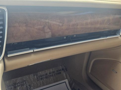 Used 2012 Porsche Panamera image 37