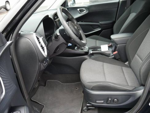 Used 2021 Kia Soul S image 8