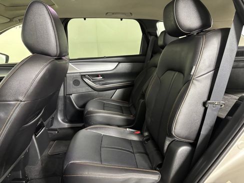 Used 2024 MAZDA CX-90 3.3 Turbo w/ Preferred Package AWD/4WD image 24