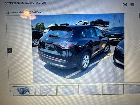 Used 2025 Honda HR-V LX image 12