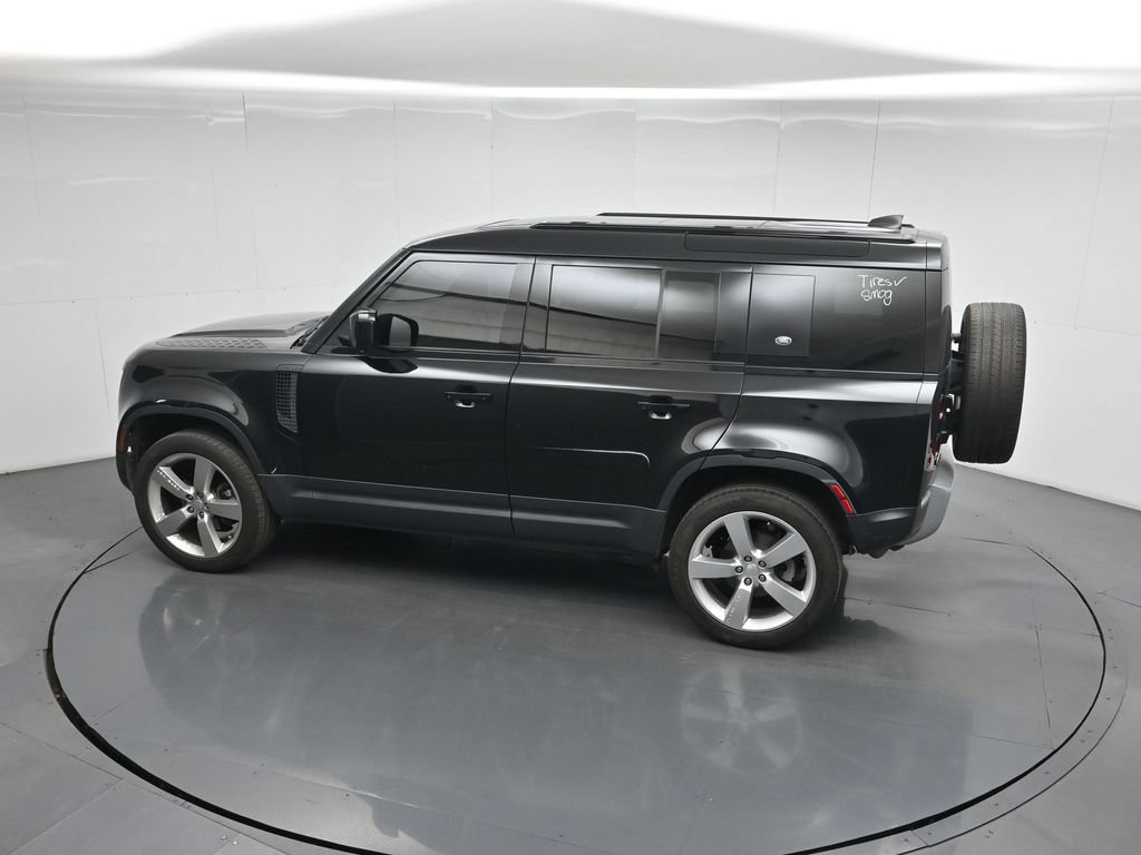 Used 2024 Land Rover Defender 110 S AWD/4WD image 28