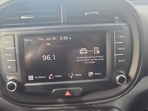 Used 2025 Kia Soul LX FWD image 20