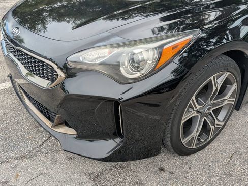 Used 2021 Kia Stinger GT-Line w/ Sun & Sound Package RWD image 11