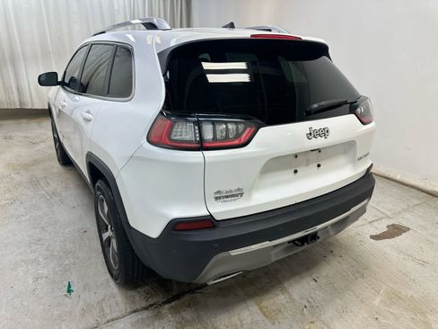 Used 2019 Jeep Cherokee Limited w/ Luxury Group AWD/4WD image 2