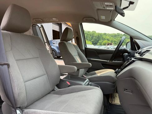 Used 2015 Honda Odyssey EX image 28
