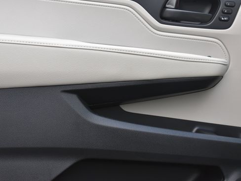 New 2026 Honda Odyssey Elite image 11