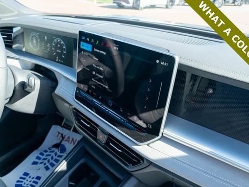 New 2026 Volkswagen Tiguan SE R-Line image 42