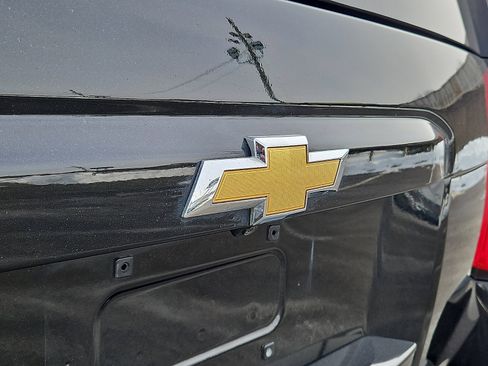 Used 2018 Chevrolet Tahoe LT image 34