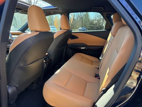 Used 2024 Lexus RX 350 AWD image 23