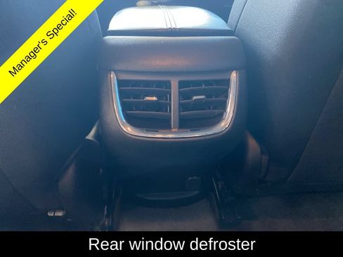 Used 2024 Chevrolet Malibu LT FWD image 12