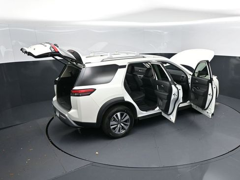 Used 2023 Nissan Pathfinder SL w/ Lighting Package (N92) image 53