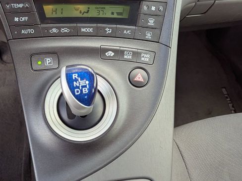 Used 2010 Toyota Prius Two image 17