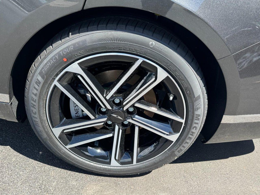 Used 2026 Genesis G80 2.5T Advanced AWD/4WD image 6