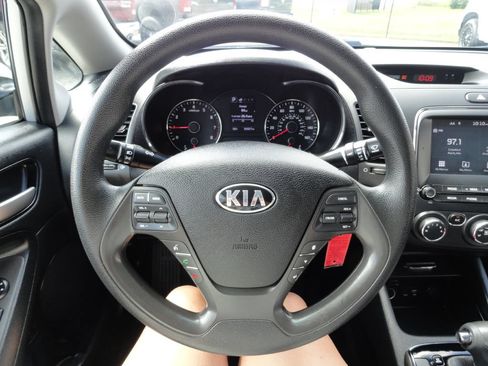 Used 2018 Kia Forte LX w/ LX Popular Package FWD image 19