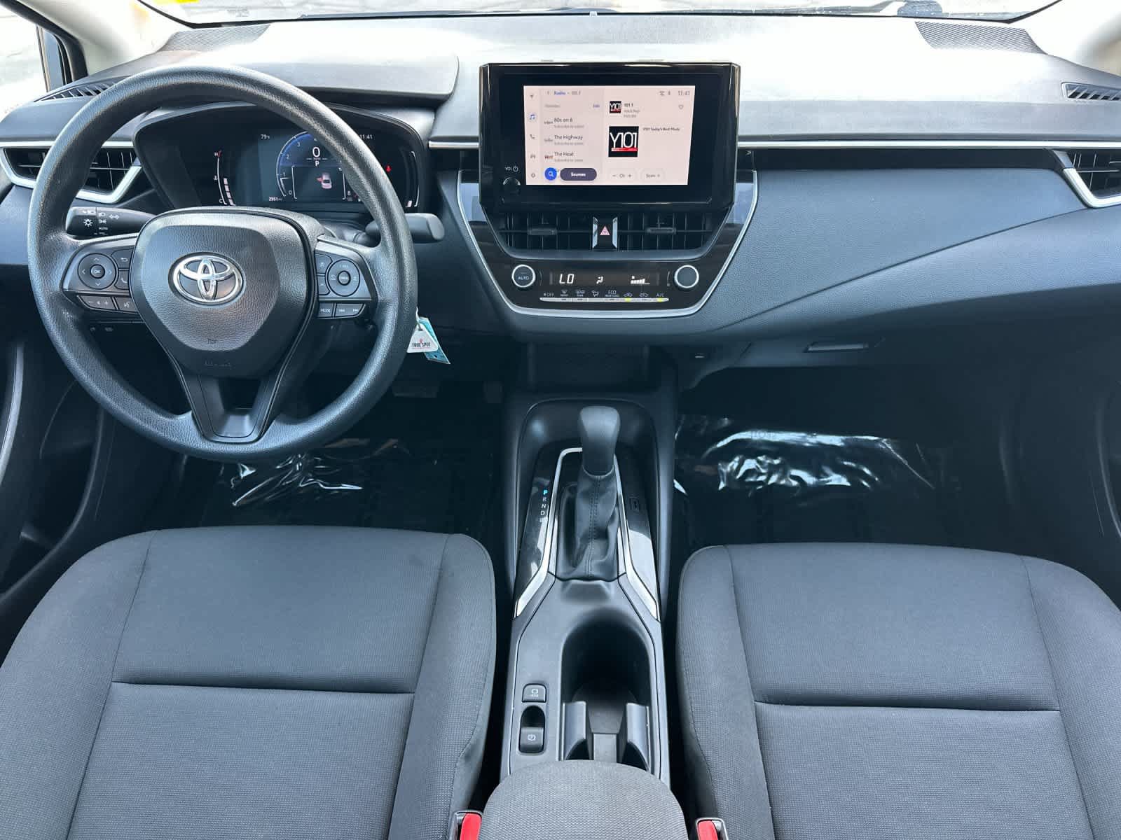 Used 2026 Toyota Corolla LE FWD image 4