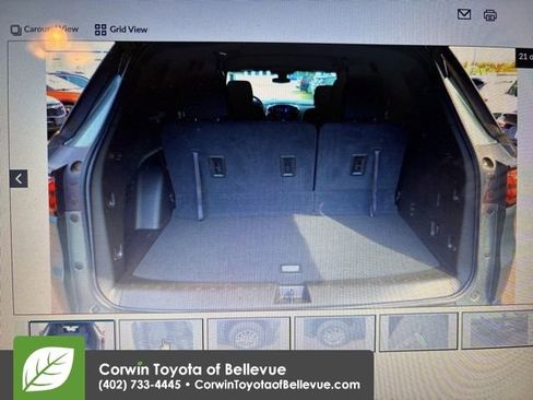Used 2023 Chevrolet Traverse LT AWD/4WD image 10