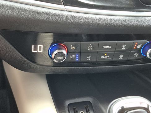Used 2018 Buick Enclave Premium w/ Trailering Package FWD image 30
