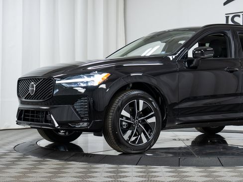 New 2026 Volvo XC60 B5 Core w/ Climate Package image 25