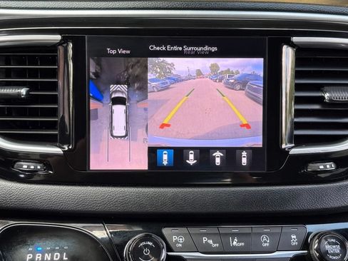 Used 2019 Chrysler Pacifica Touring Plus w/ Advanced Safetytec Group FWD image 33