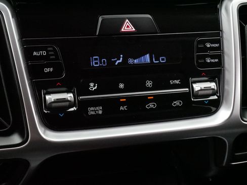 Used 2023 Kia Sorento EX FWD image 23
