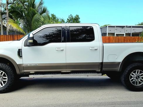 Used 2019 Ford F250 Lariat w/ Lariat Value Package AWD/4WD image 9