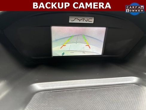 Used 2017 Ford C-MAX SE image 2