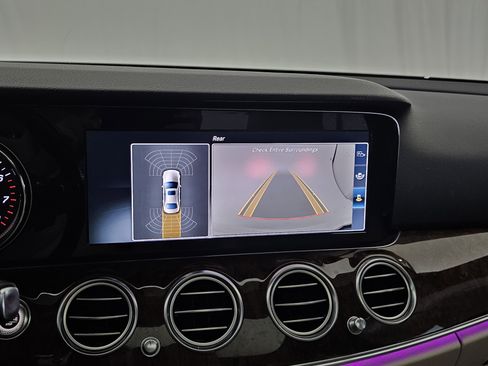 Certified 2017 Mercedes-Benz E 300 4MATIC image 26