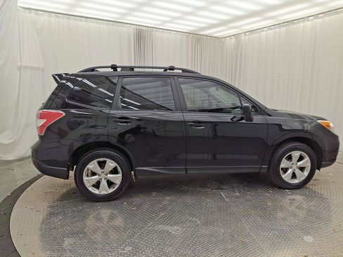 Used 2016 Subaru Forester 2.5i w/ Alloy Wheel Package image 9