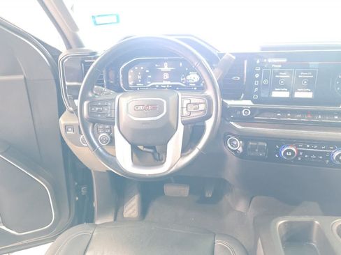 Used 2025 GMC Sierra 1500 SLT RWD image 16