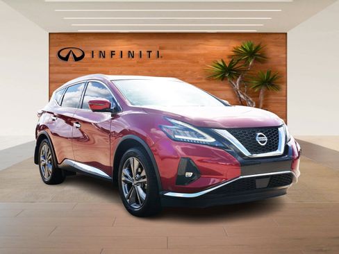 Used 2019 Nissan Murano Platinum image 3