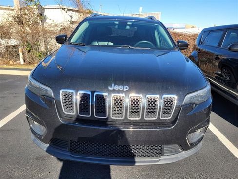 Used 2020 Jeep Cherokee Latitude Plus image 8