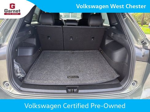 Certified 2025 Volkswagen Tiguan SE R-Line AWD/4WD image 14