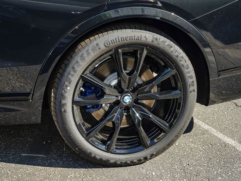 New 2026 BMW X7 M60i image 11