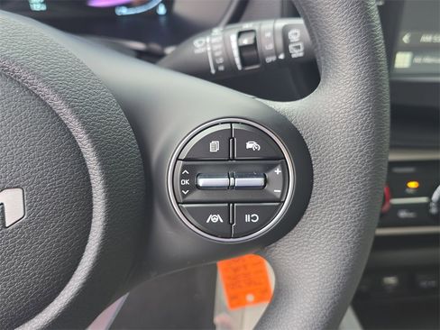 New 2025 Kia Soul LX image 32